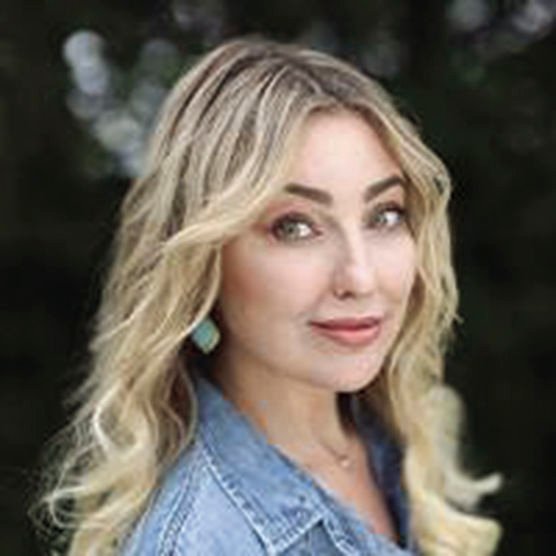 Wayne Co. native Sarah Frey of Frey Farms, receives âWomen in Produceâ? award